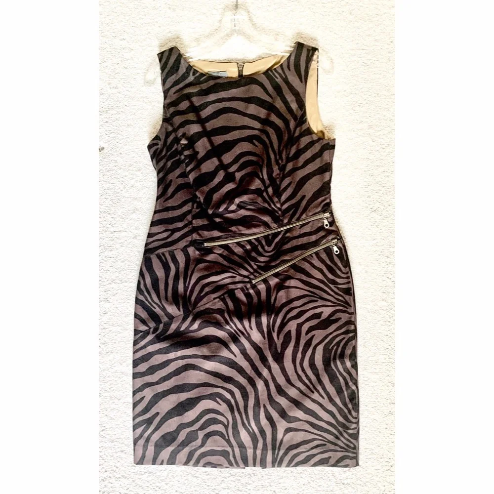 MUSE MULTI ZIPPER DRESS- SATIN ZEBRA PATTERN🦓 (SIZE: 10) - Picture 1 of 6